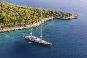 Baracuda_Valetta_Perini_sailing_Yacht_for_charter
