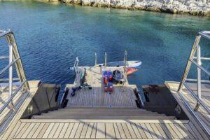 Baracuda_Valetta_Perini_sailing_sea_access