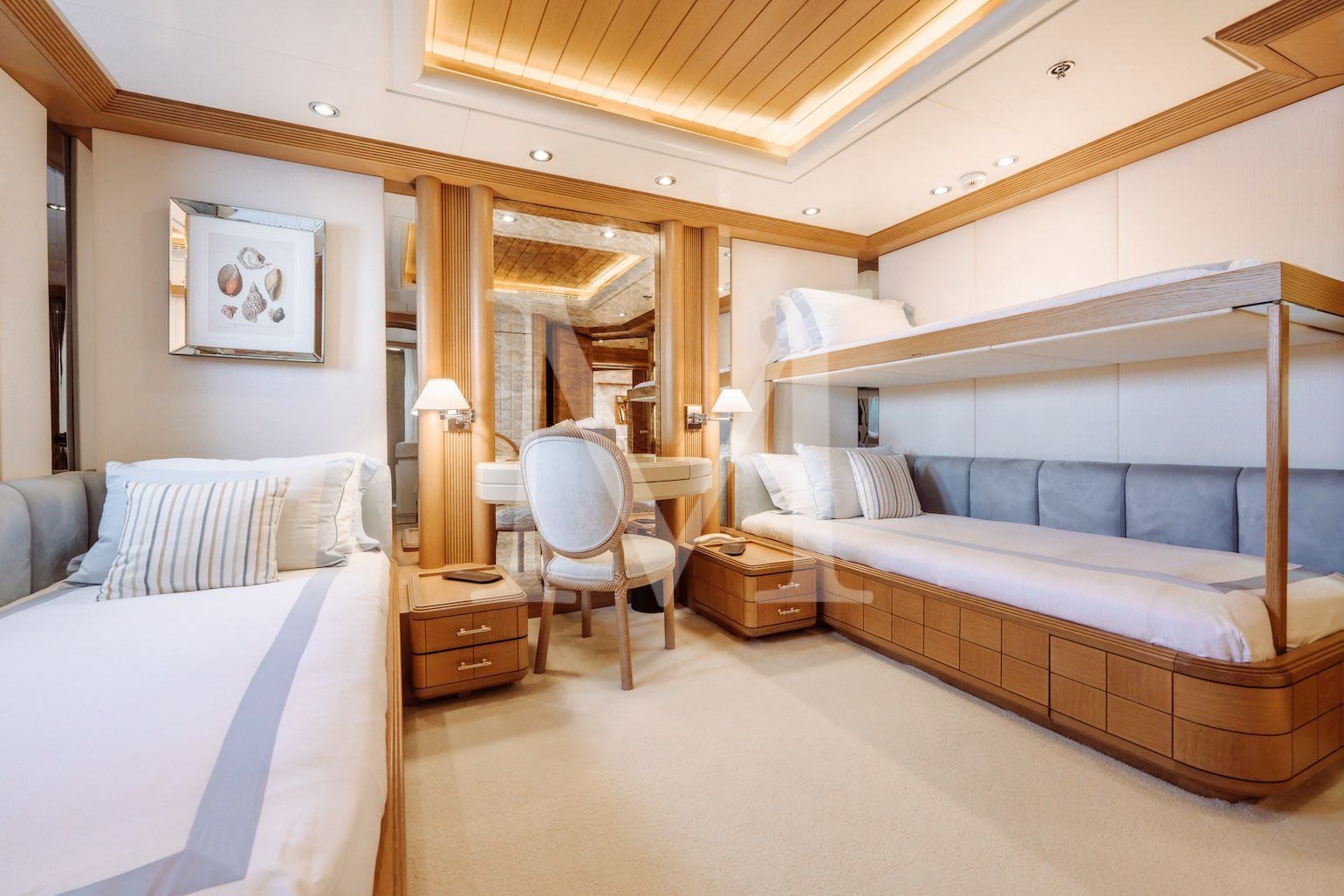 Marla_charter_yacht_twin_pullman