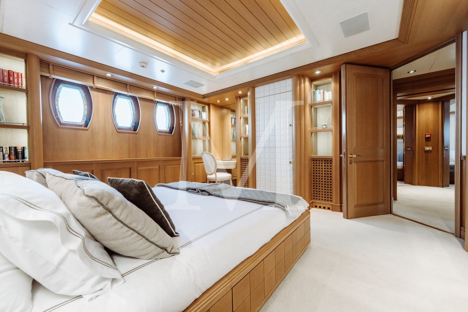 Marla_charter_yacht_double_other2
