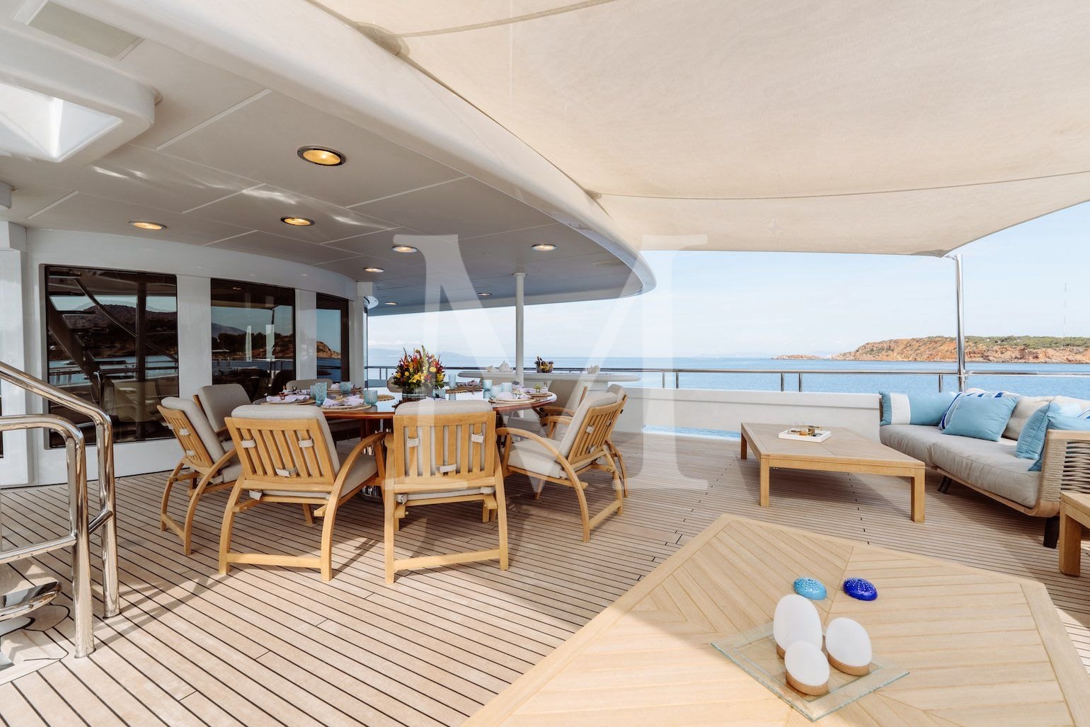 Marla_charter_yacht_upper_deck_aft2