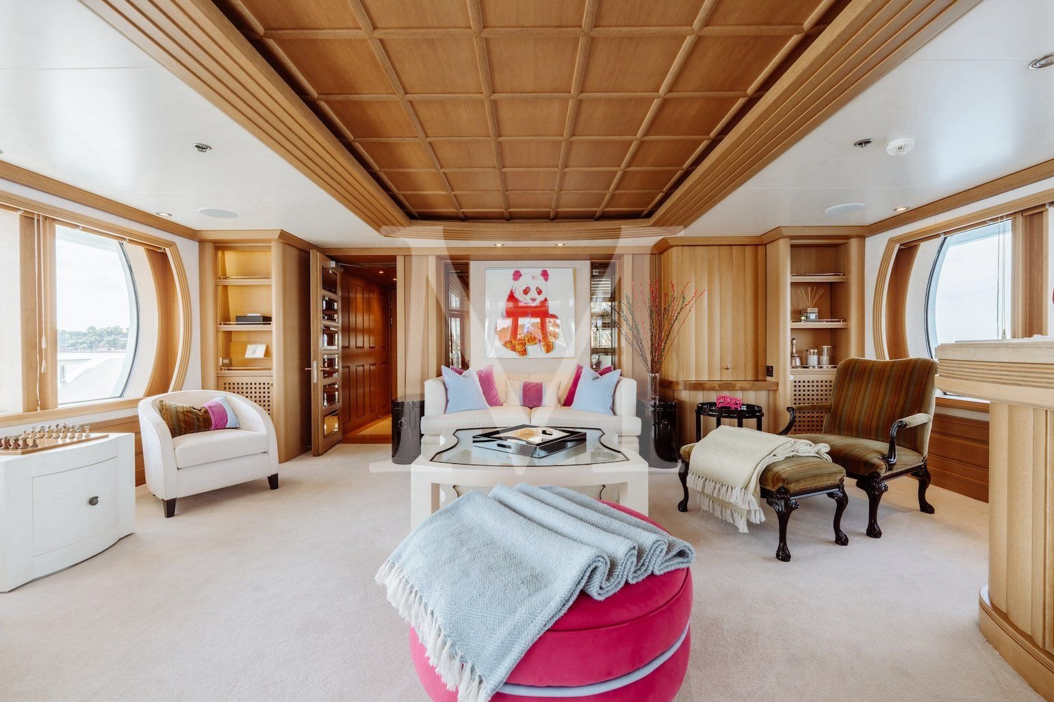 Marla_charter_yacht_upper_salon