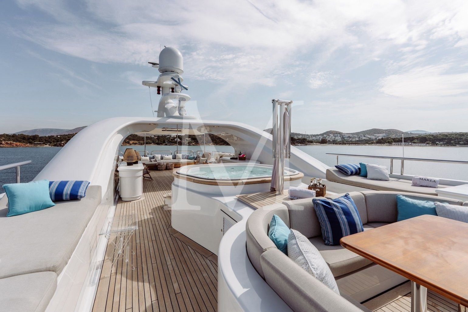 Marla_charter_yacht_sundeck
