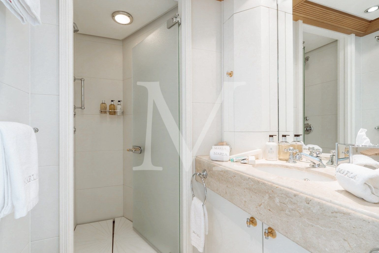 Marla_charter_yacht_nanny_ensuite