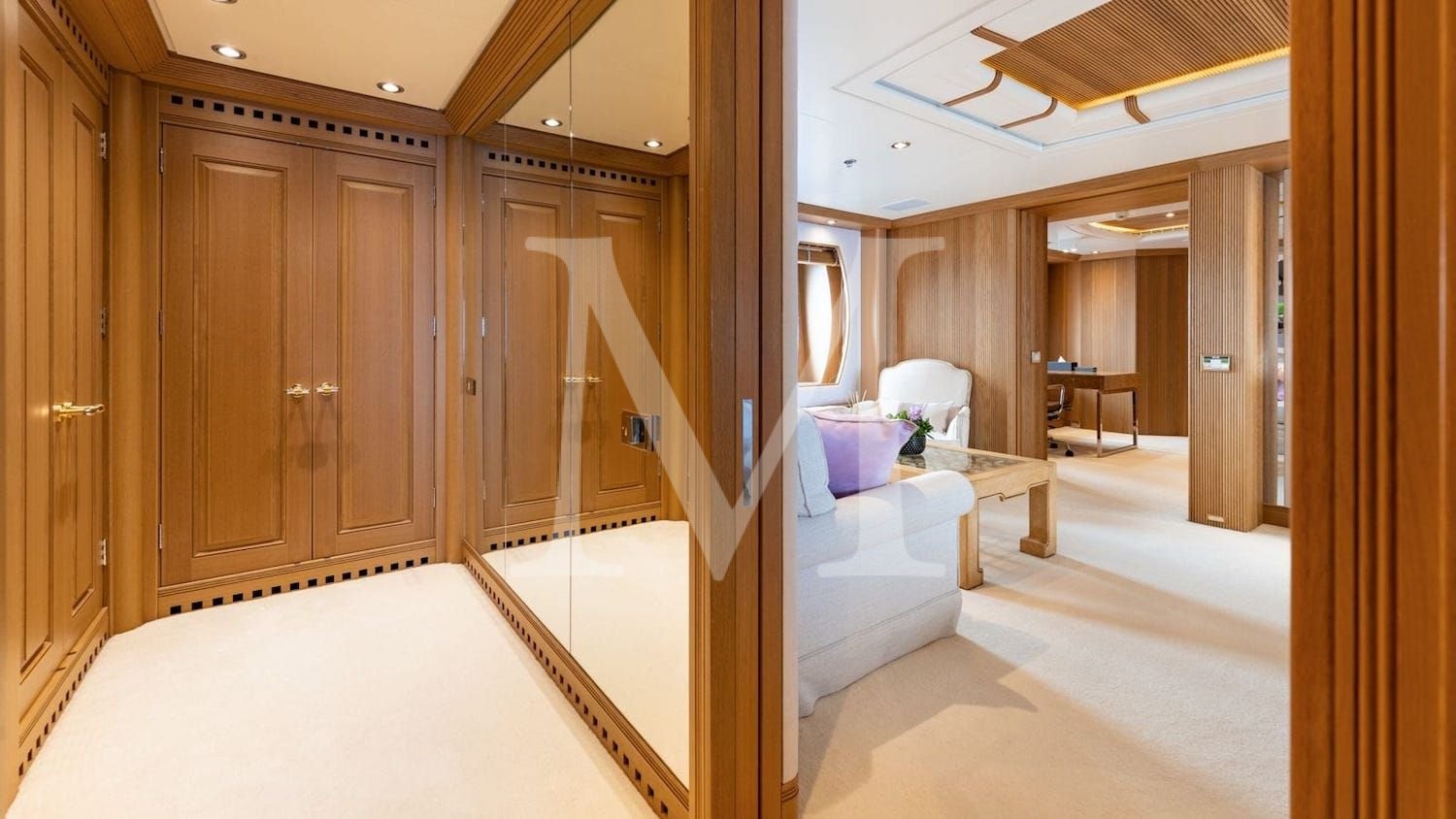 Marla_yacht_Master_wardrobe