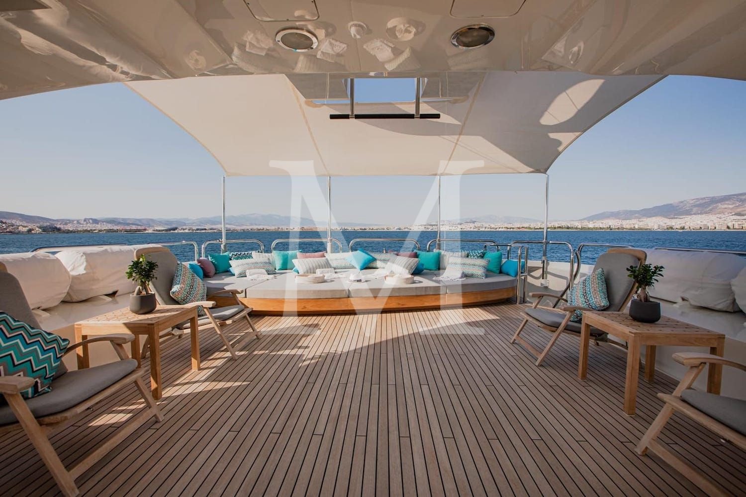 Marla_yacht_Sundeck_aft