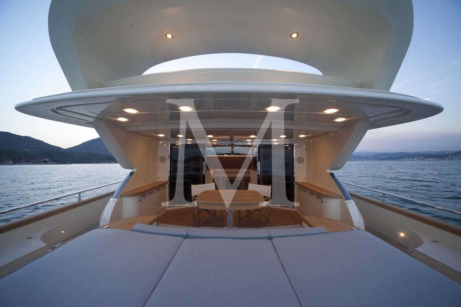 CERRI NEW BUILD CCN 86 FLYING SPORT entering the yacht