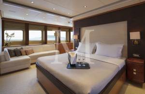 L’EQUINOX Heesen yacht master cabin