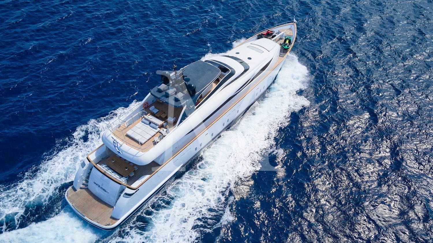 white_knight_maiora_cryising