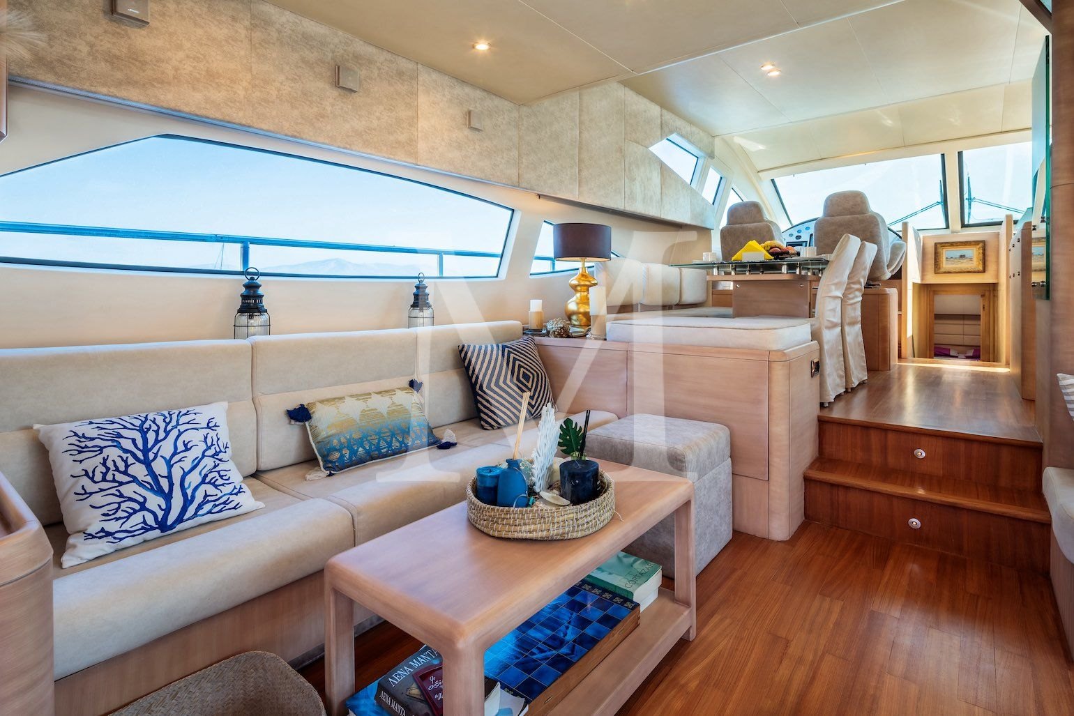 REVIVAL yacht charter Greece salon2