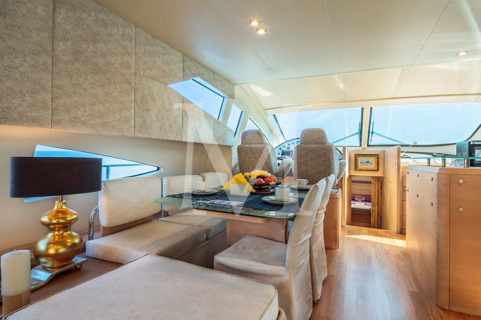 REVIVAL yacht charter Greece salon5