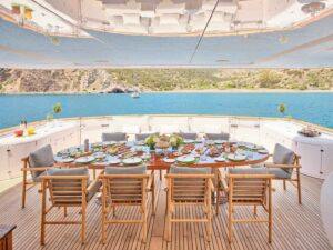 MAMMA_MIA_YACHT_AFT DECK