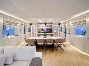 MAMMA_MIA_YACHT_SALON 2