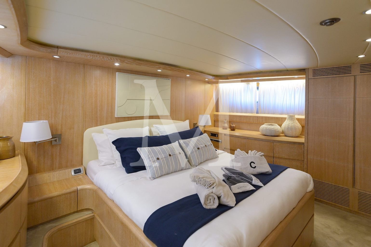 COOKIE yacht VIP
