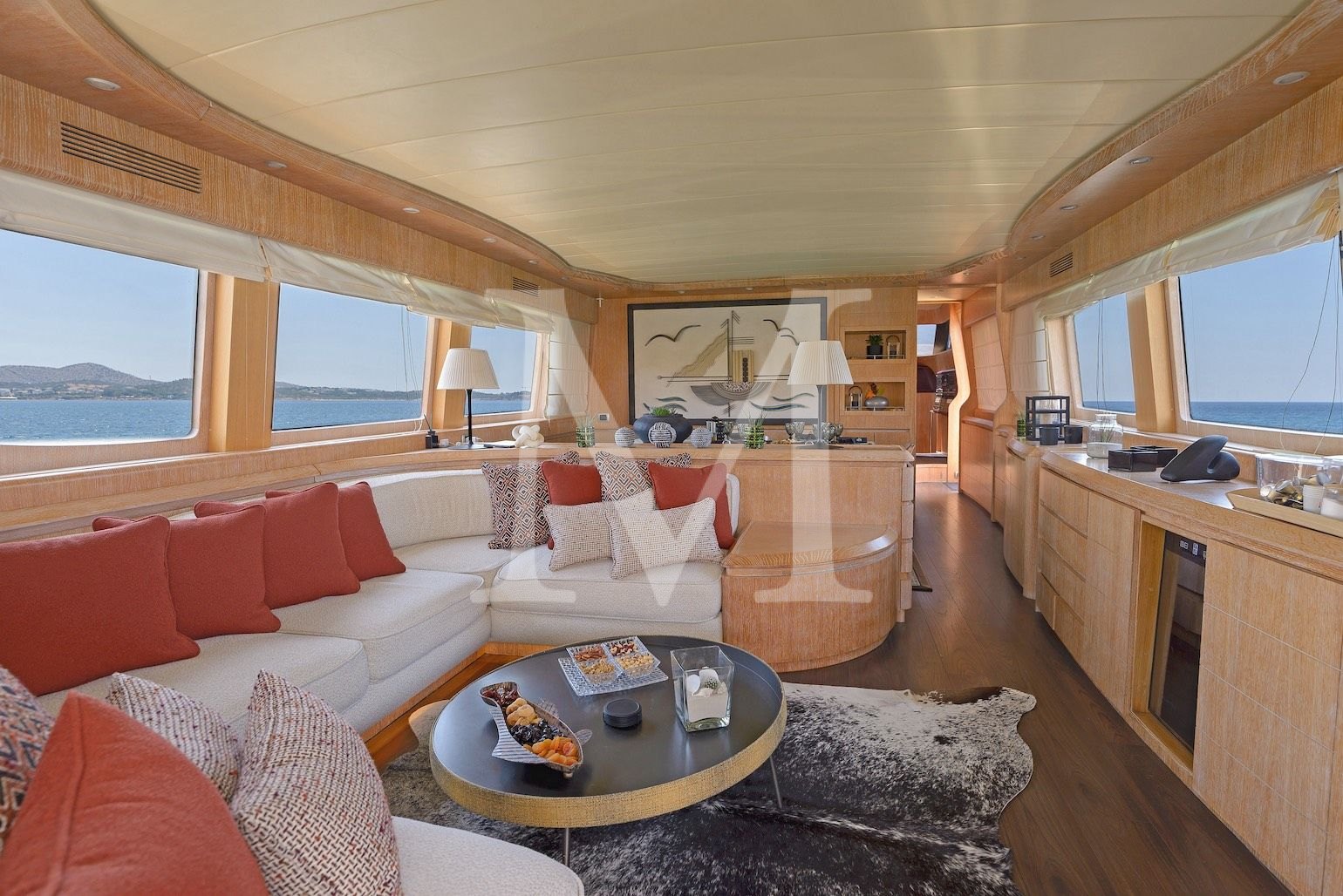 COOKIE yacht salon
