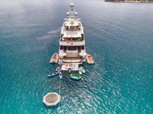 Seahorse amels at anchor with toys