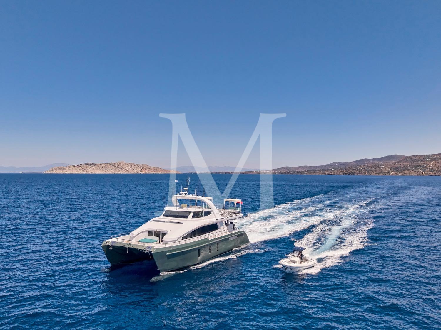 Samara_motor_catamaran_charter
