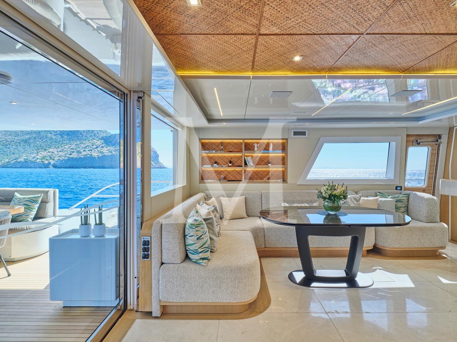 Samara_motor_catamaran_entrance