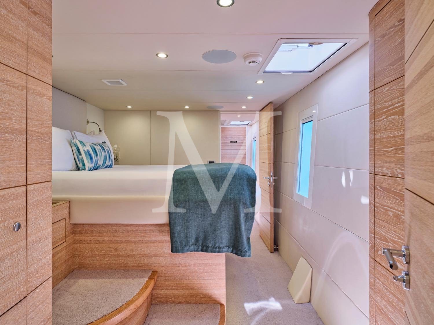 Samara_motor_catamaran_Double_cabin