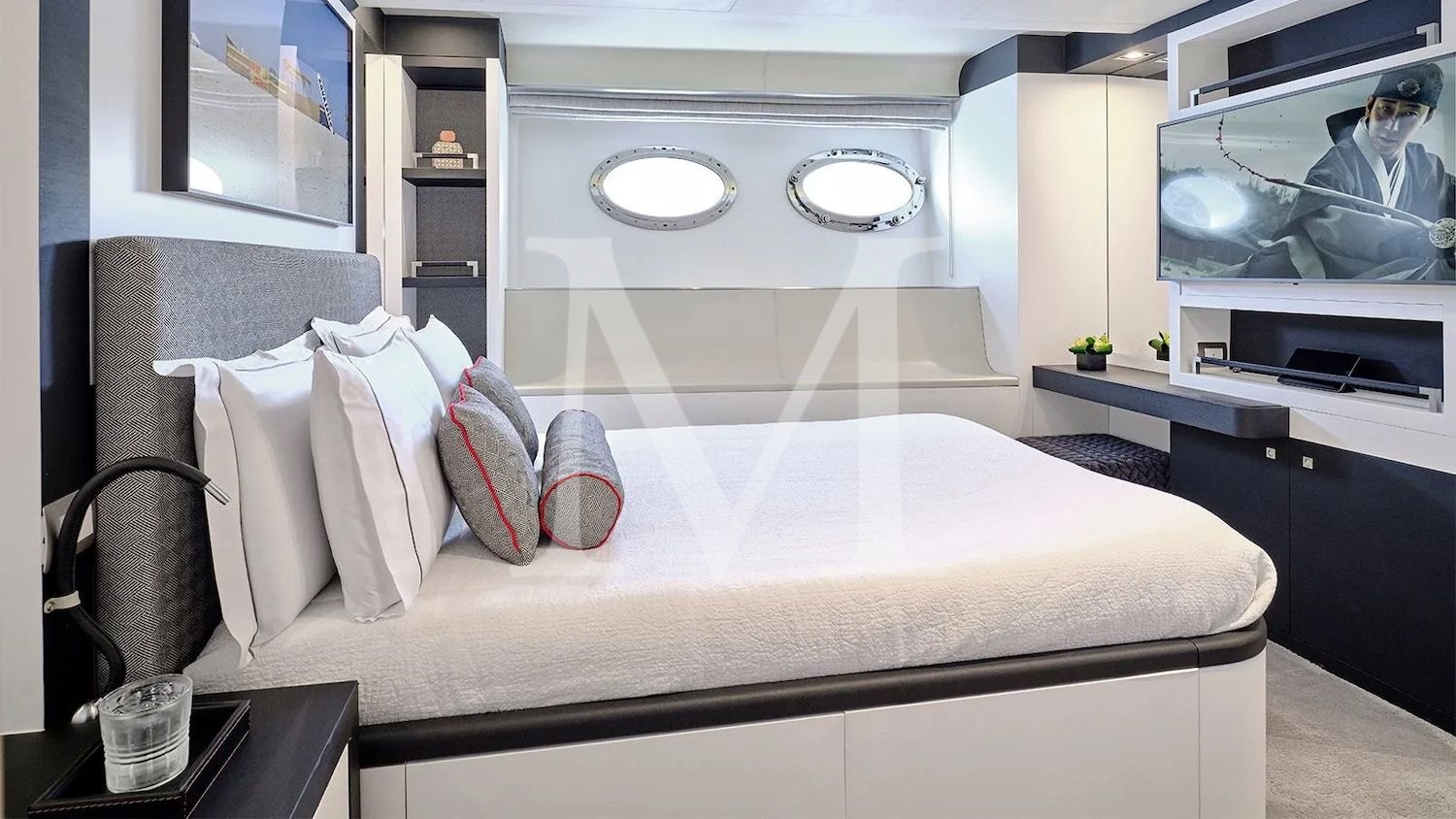 Africa_I_charter_yacht_double_side