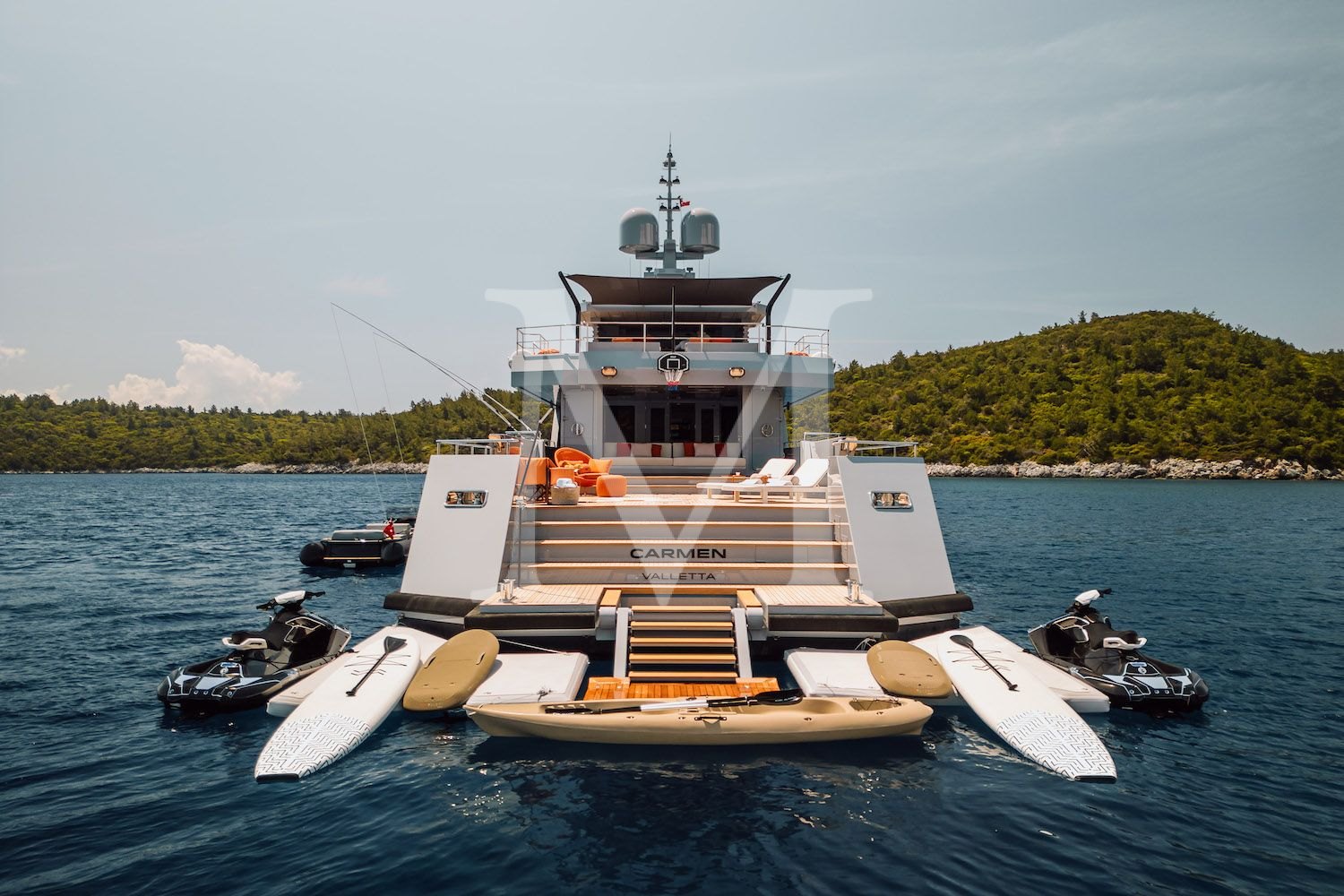 Carmen_Exterior_Beach Club with Transformer Platform2