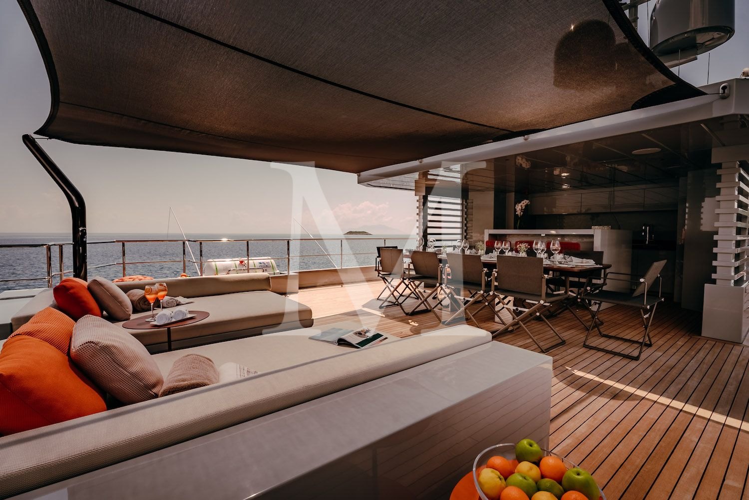 Carmen_Exterior_Upper Deck_Sky lounge3