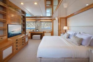 Kassandra_yacht_master_suite