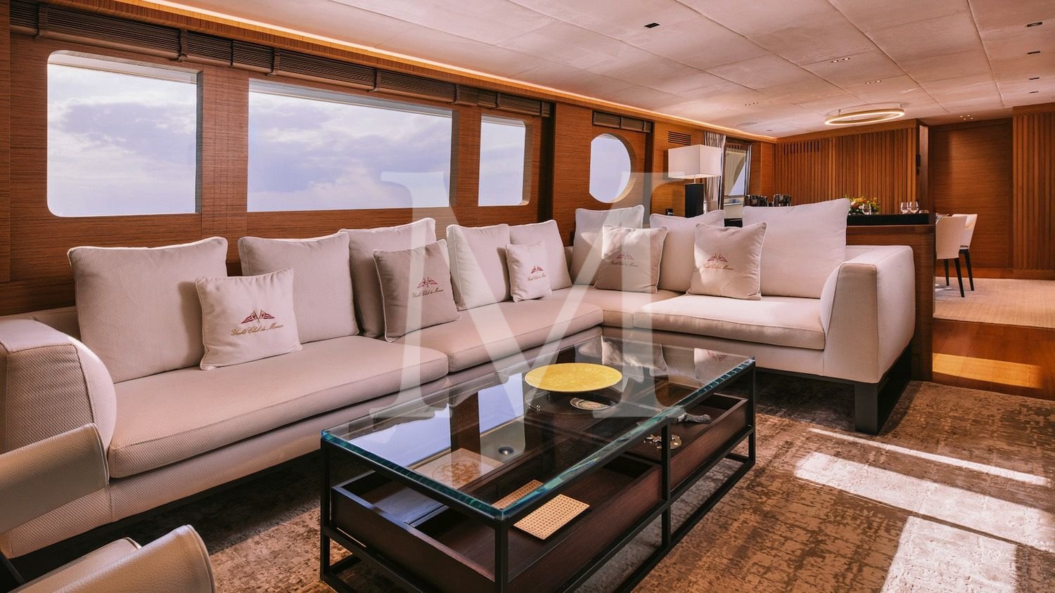 Xiphias_yacht_salon_sofas