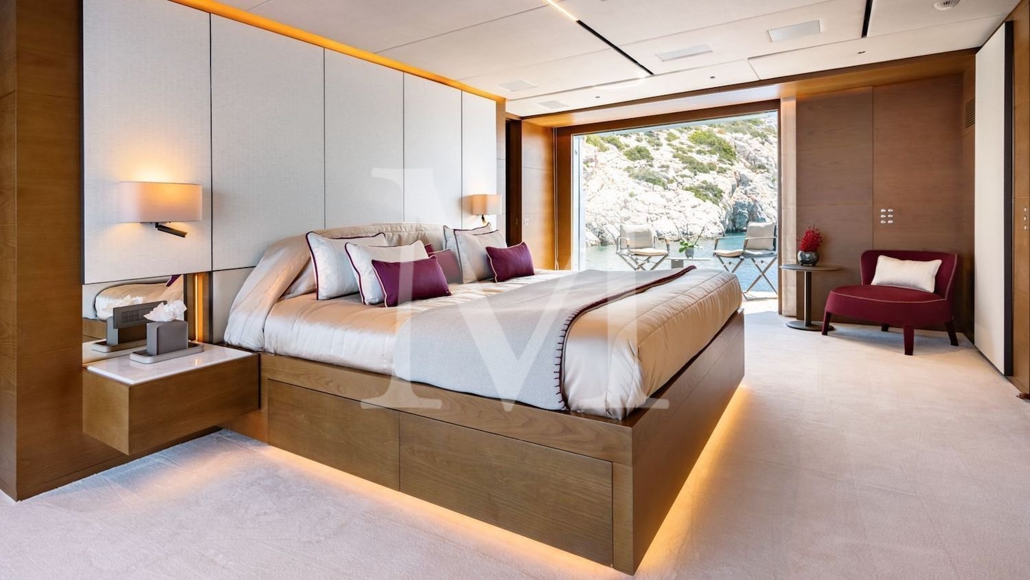 Naia_sanlorenzo_Master_cabin_balcony