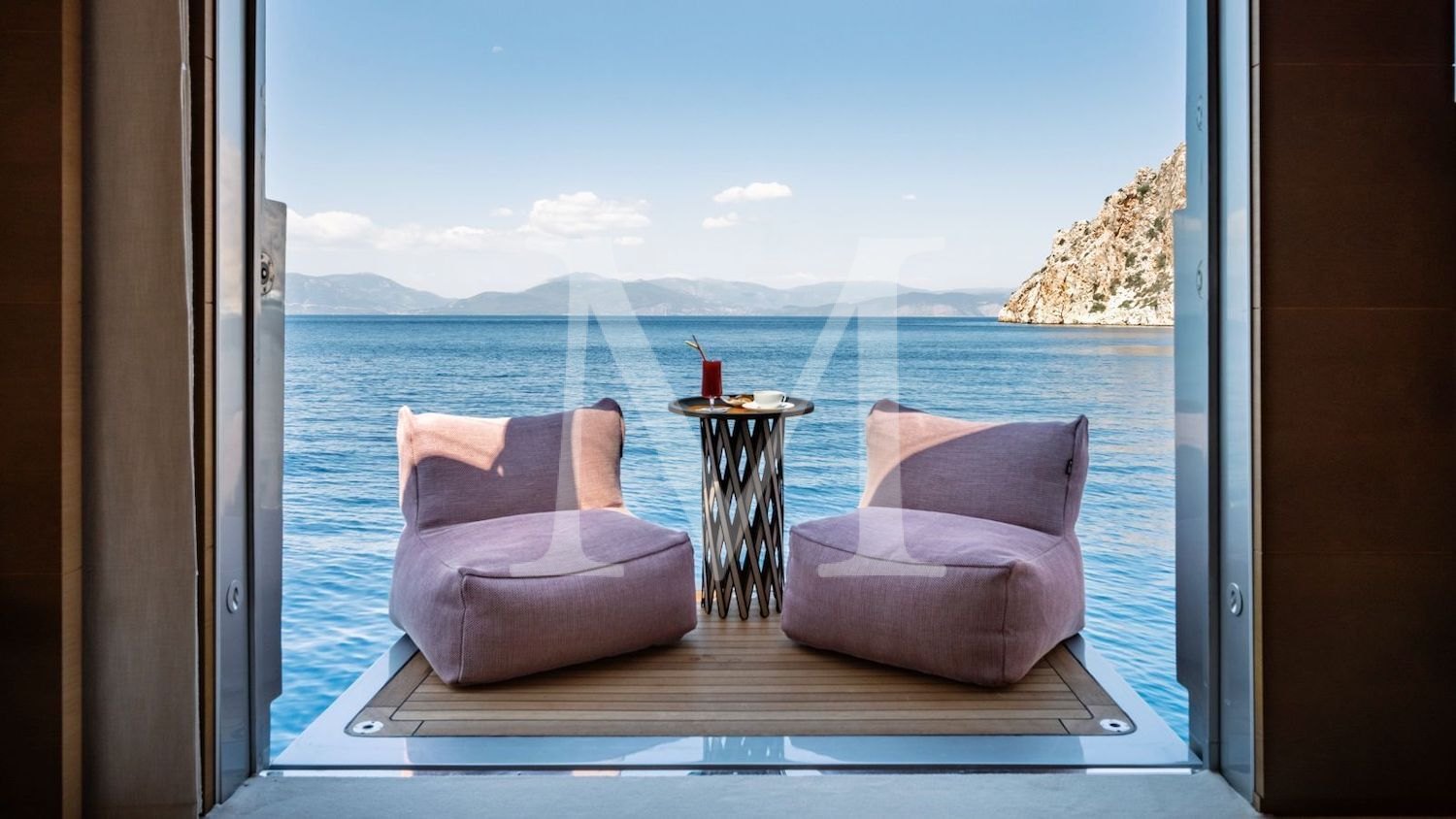 Naia_sanlorenzo_other_side_master_balcony