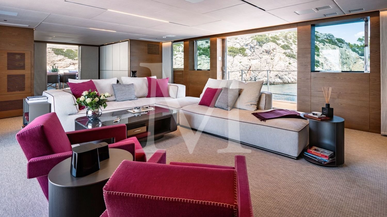 Naia_sanlorenzo_salon_side