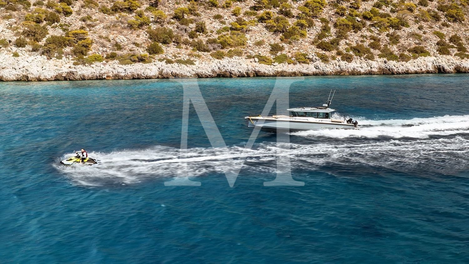 Naia_sanlorenzo_yacht_charter_axopar