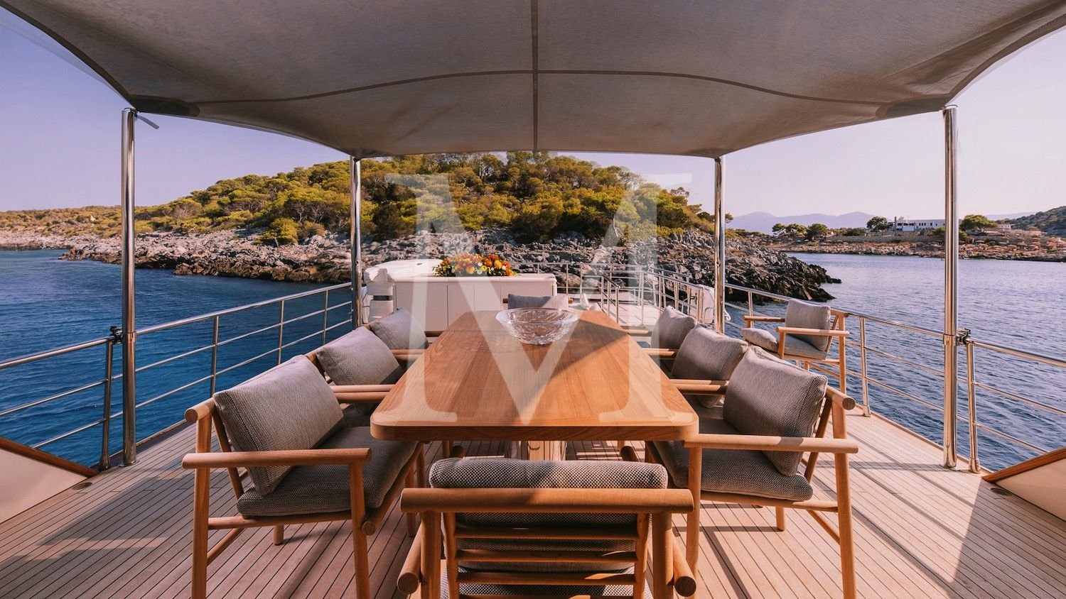 Xiphias_yacht_upper deck