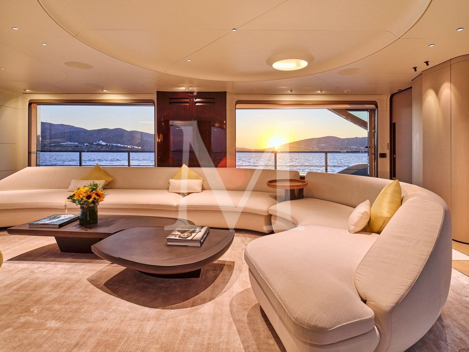 Volo_mare_salon_side