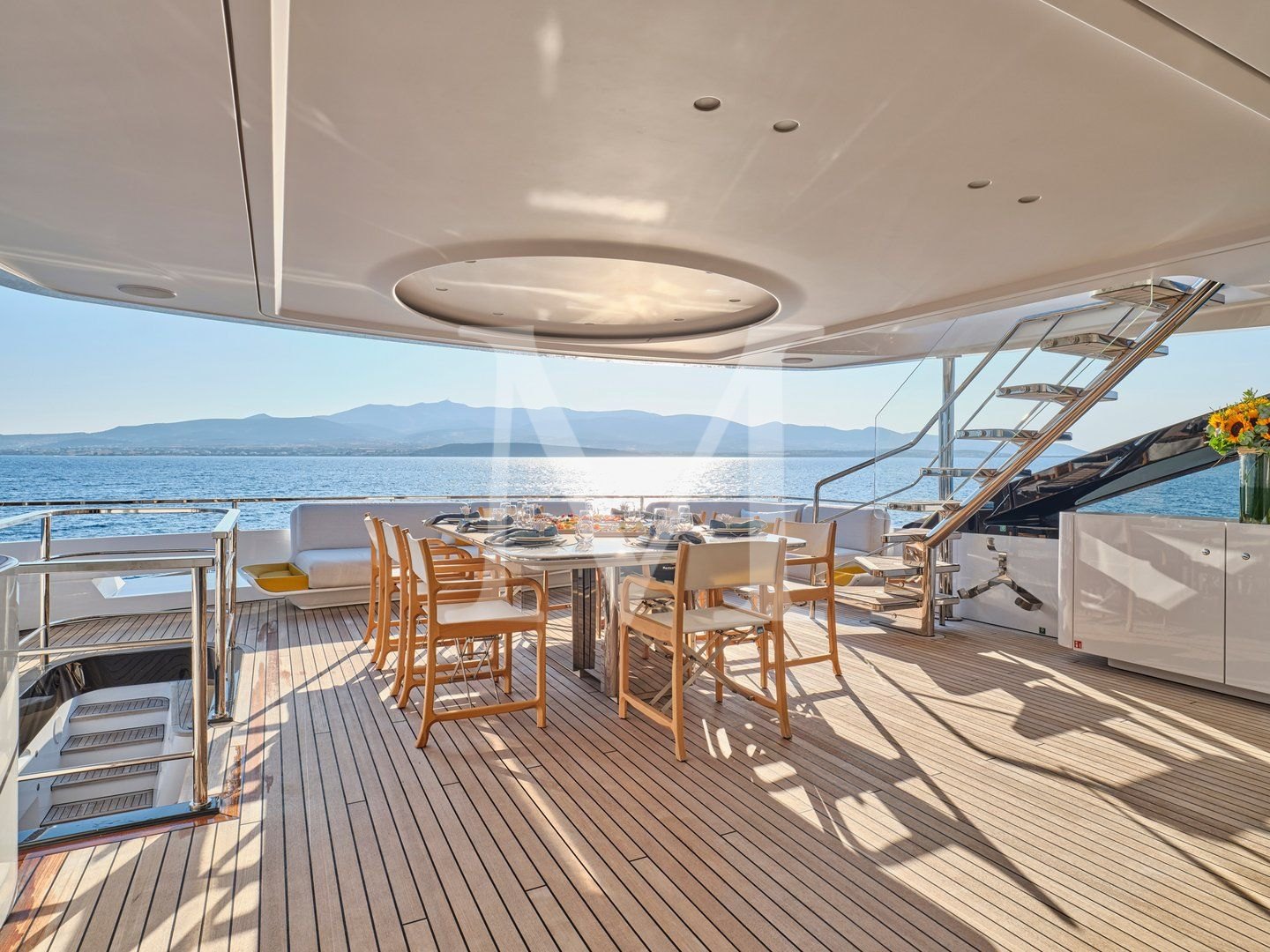 Volo_Mare_upper_dine