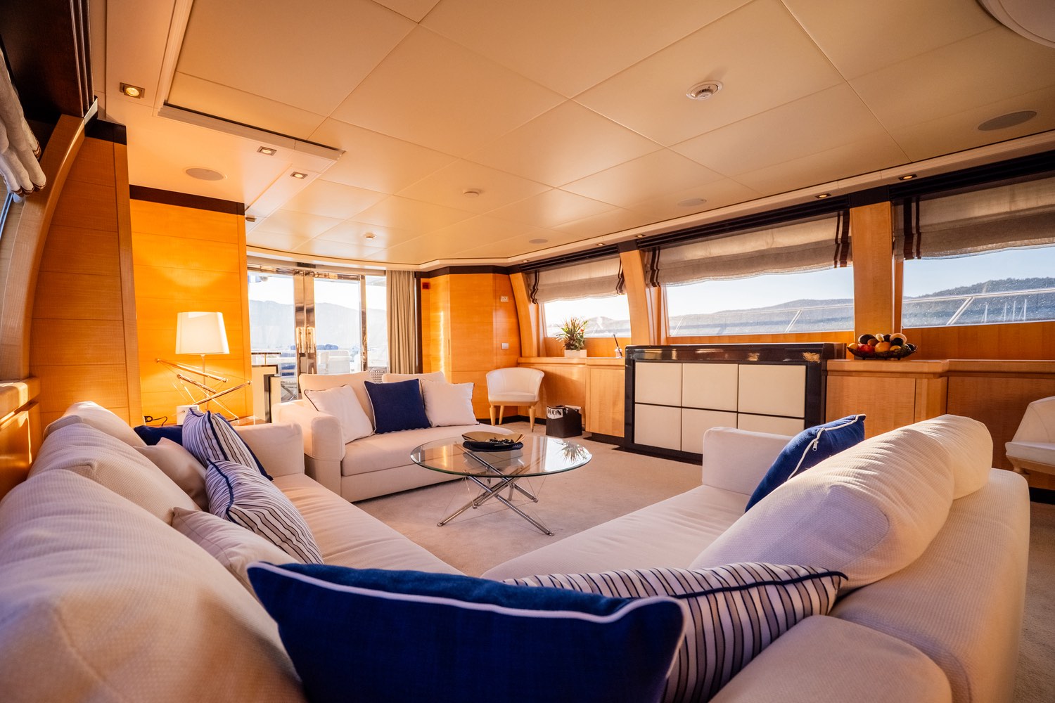 LIBERDADE_ISA_yacht_salon_2