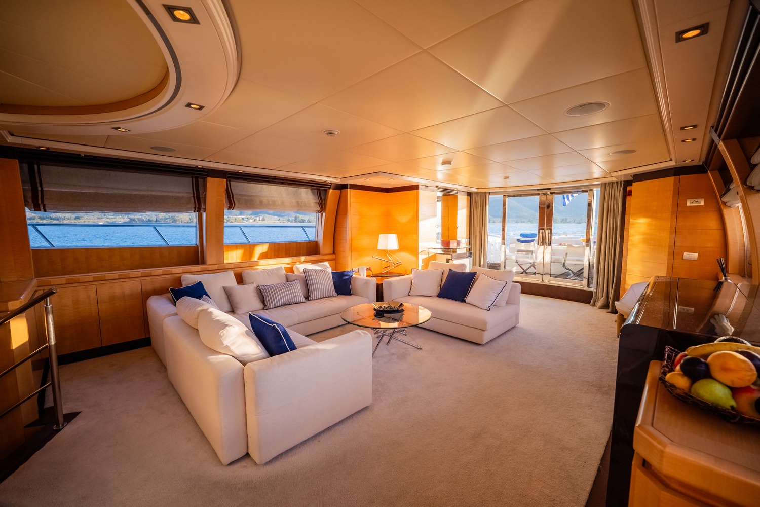 LIBERDADE_ISA_yacht_salon