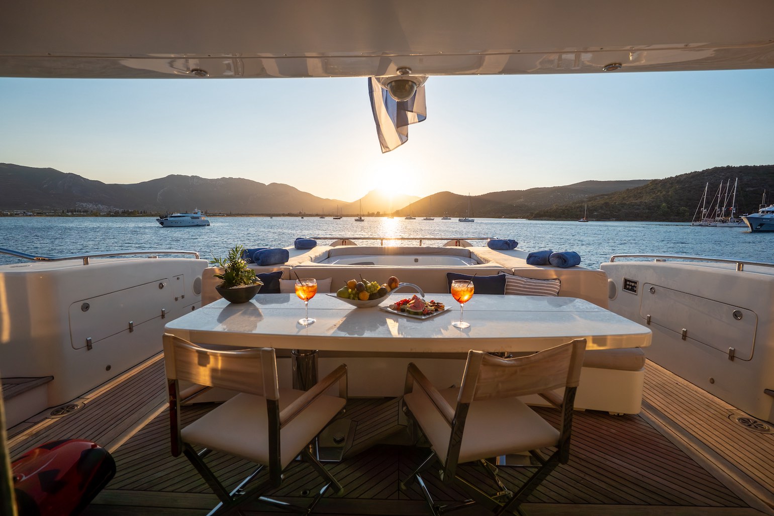 LIBERDADE_ISA_yacht_aft_deck_sunset