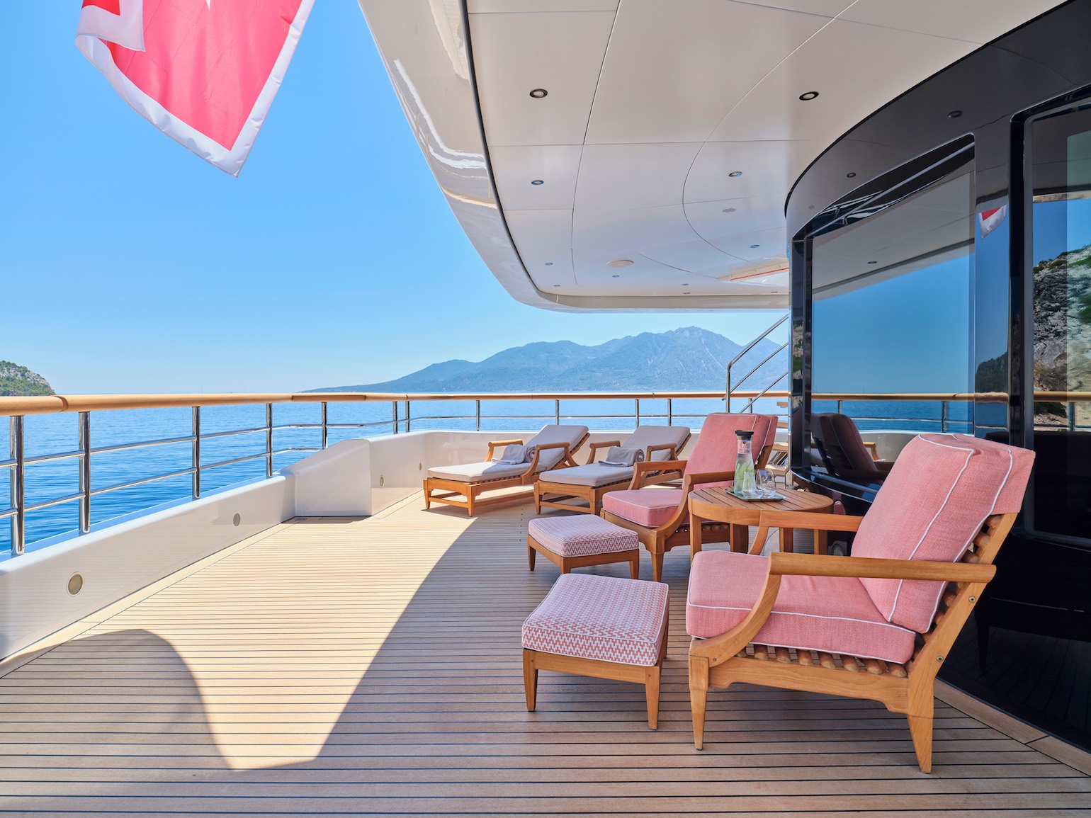 yacht_SEAKID_II_Owner's_suite_terrace