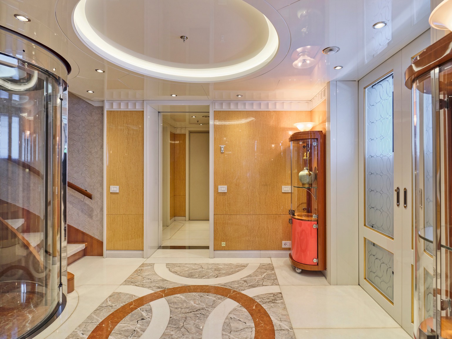 yacht_SEAKID_II_greece_interior_elevator