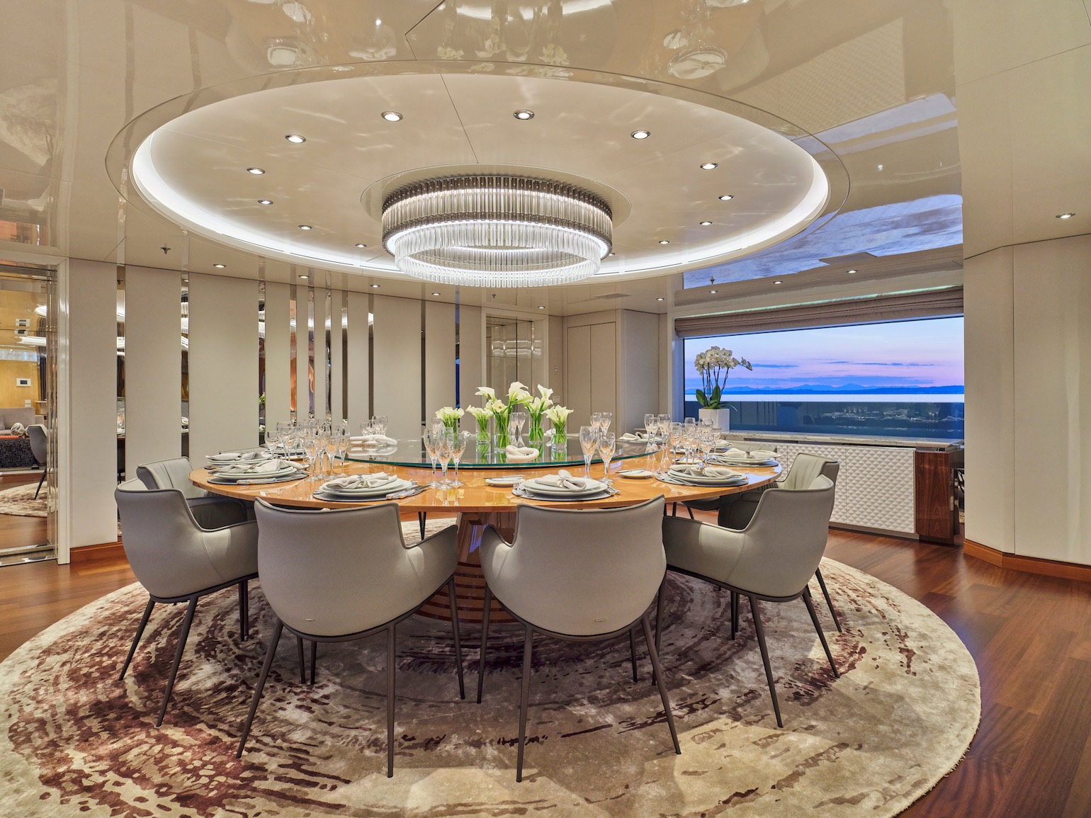 yacht_SEAKID_II_formal_dinning