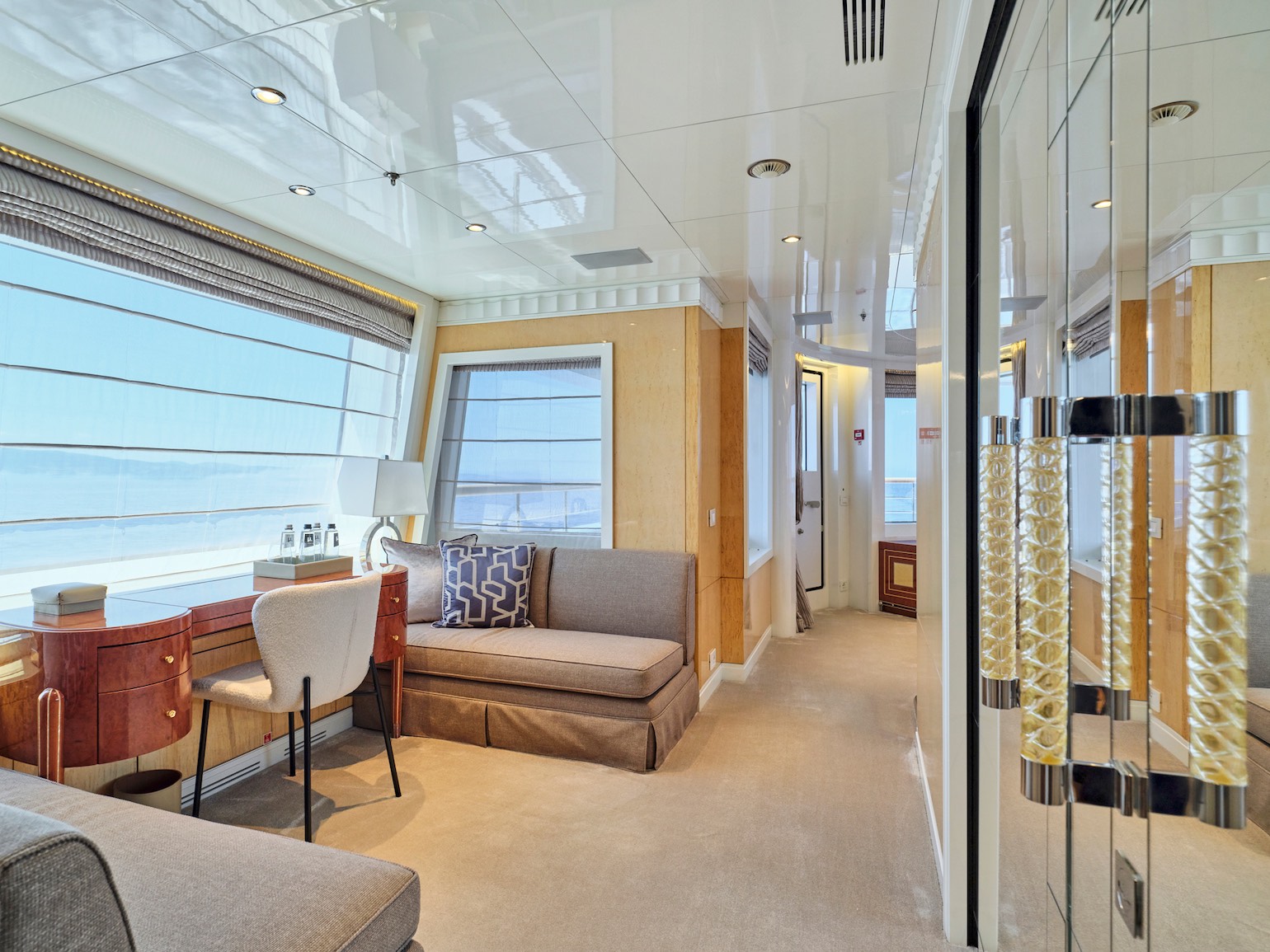 yacht_SEAKID_II_Owner_suite_Upper