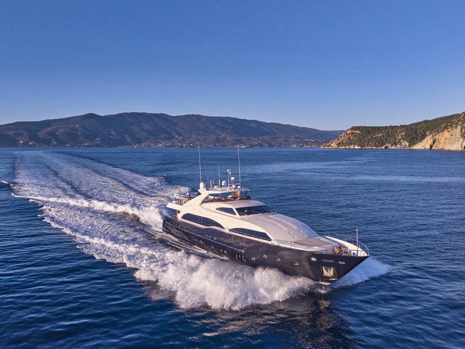 Malen_yacht_Charter_greece_2026_athens