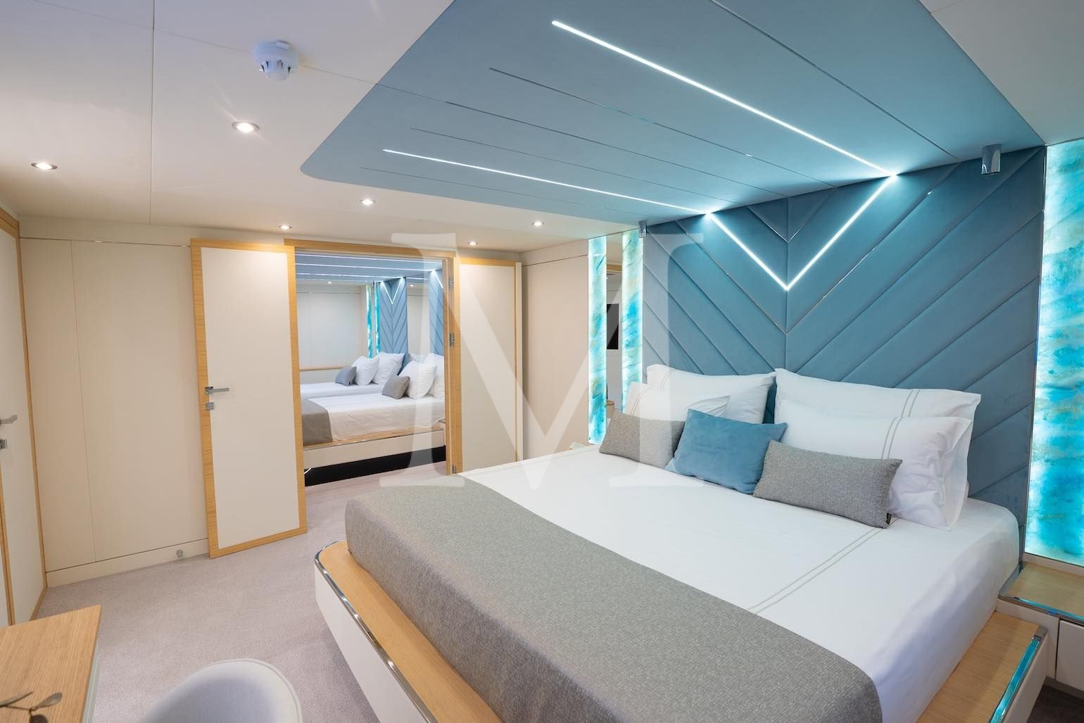 yacht_renata_double_aft_family