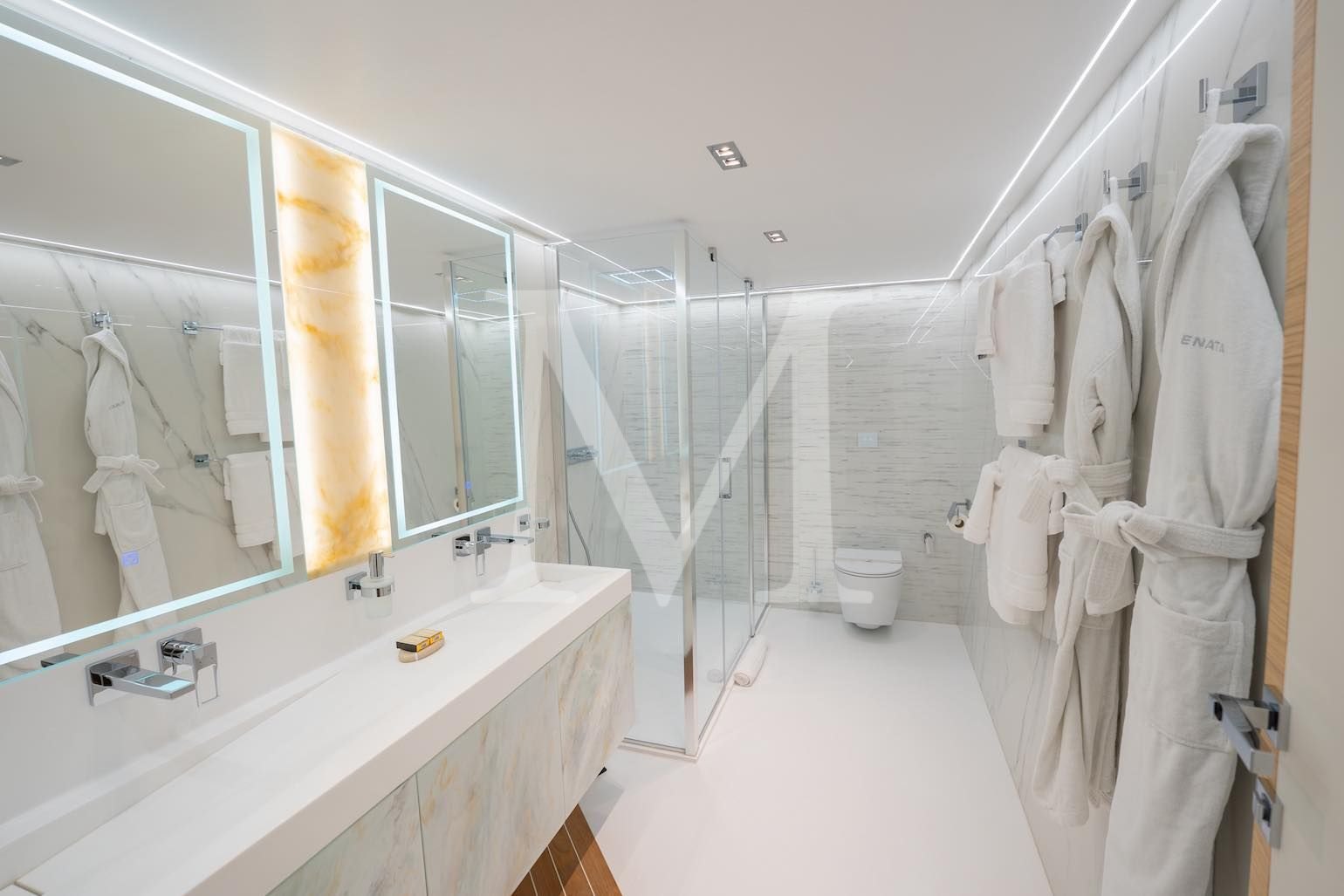 yacht_renata_double_aft_bath