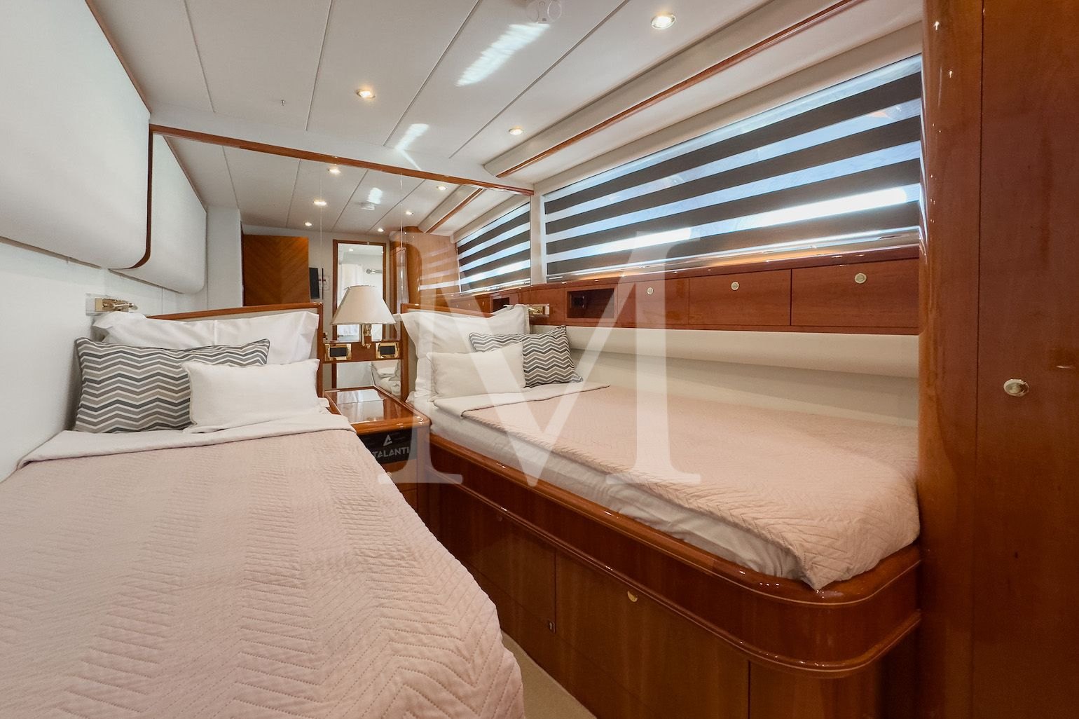 Atalanti_motor_yacht_Twin