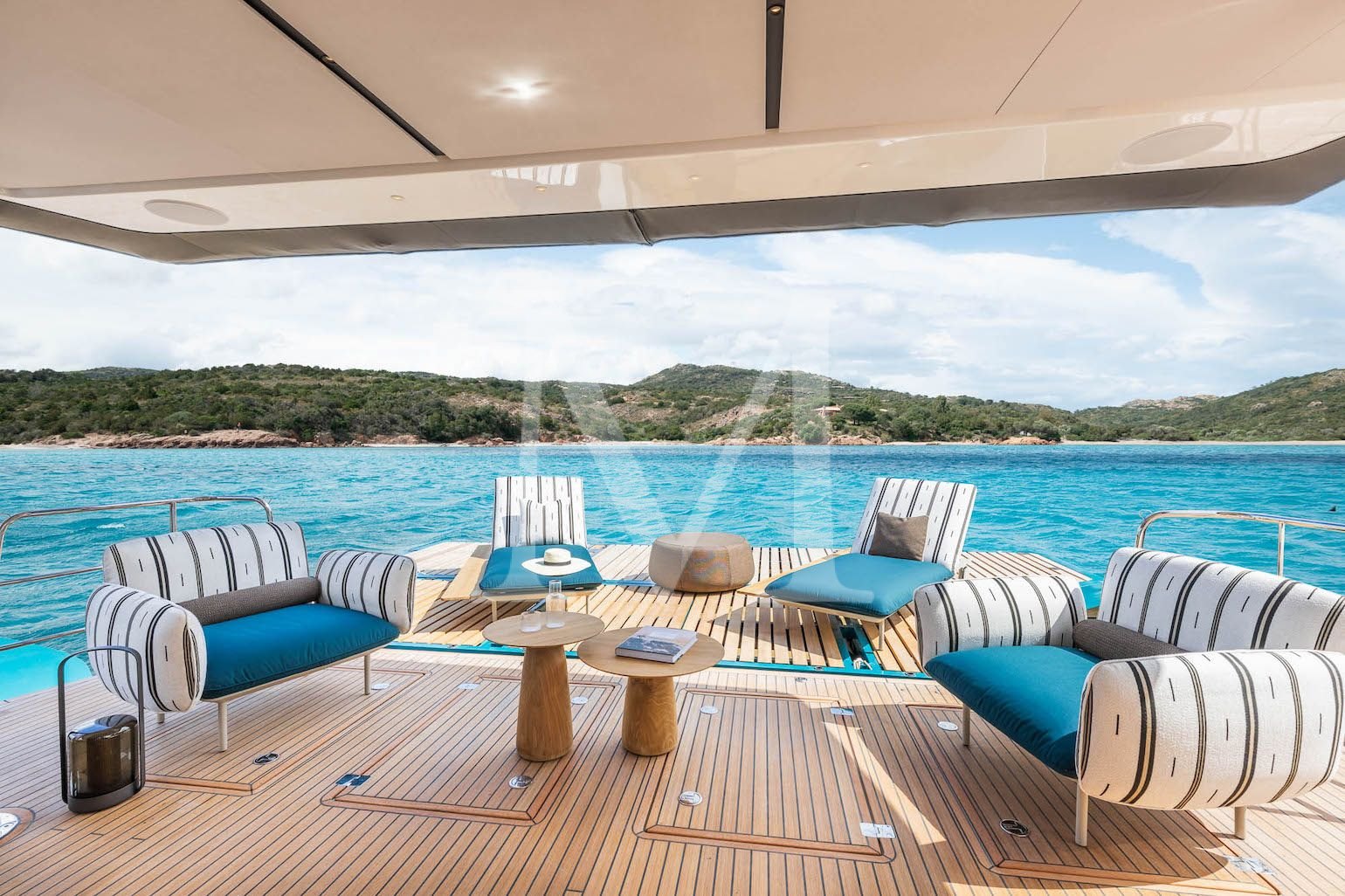 Imladris_charter_catamaran_main3