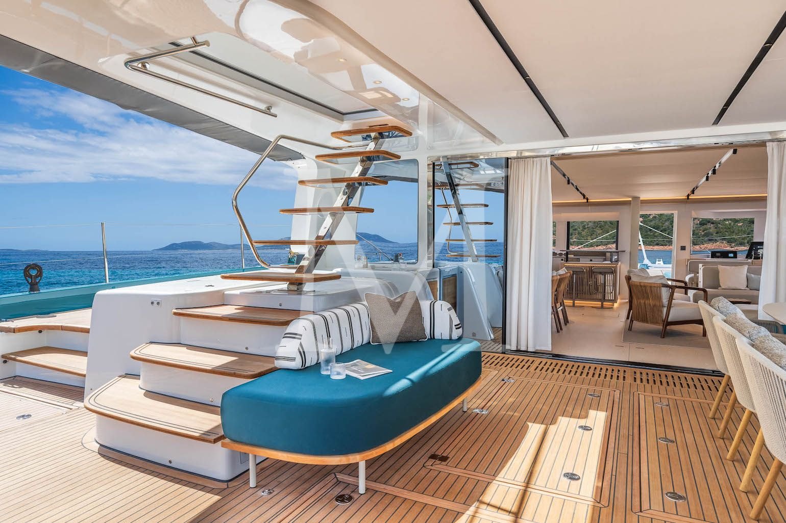 Imladris_charter_catamaran_main_stair