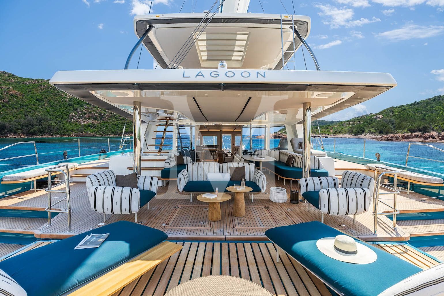 Imladris_charter_catamaran_main