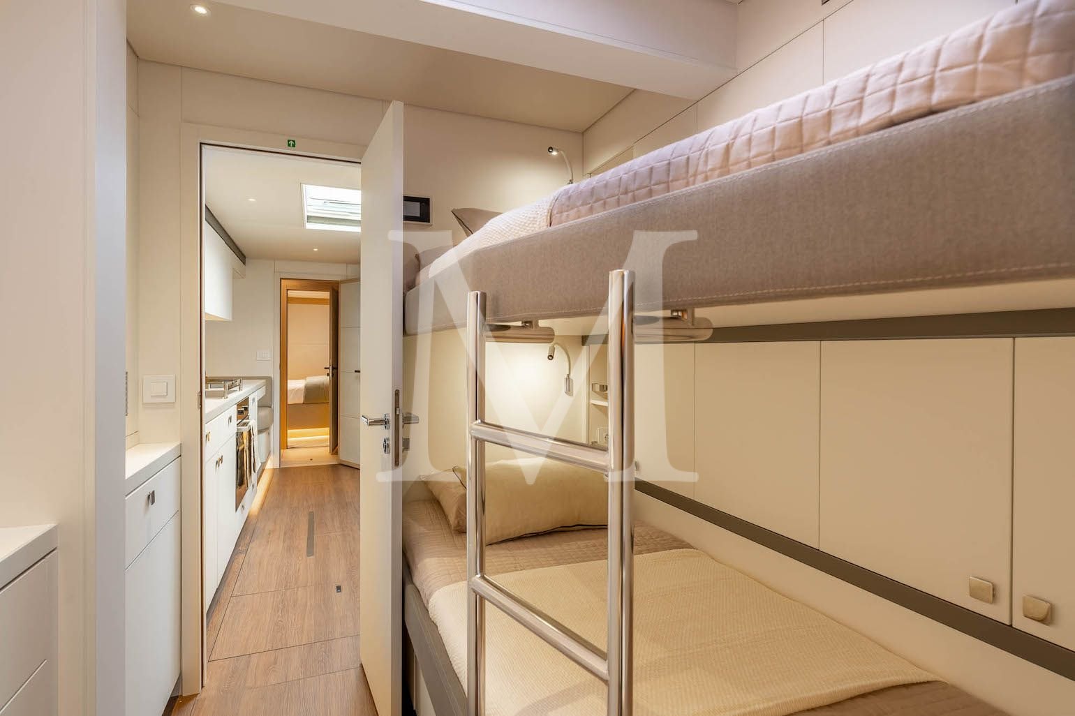 Imladris_charter_catamaran_Twin_upper